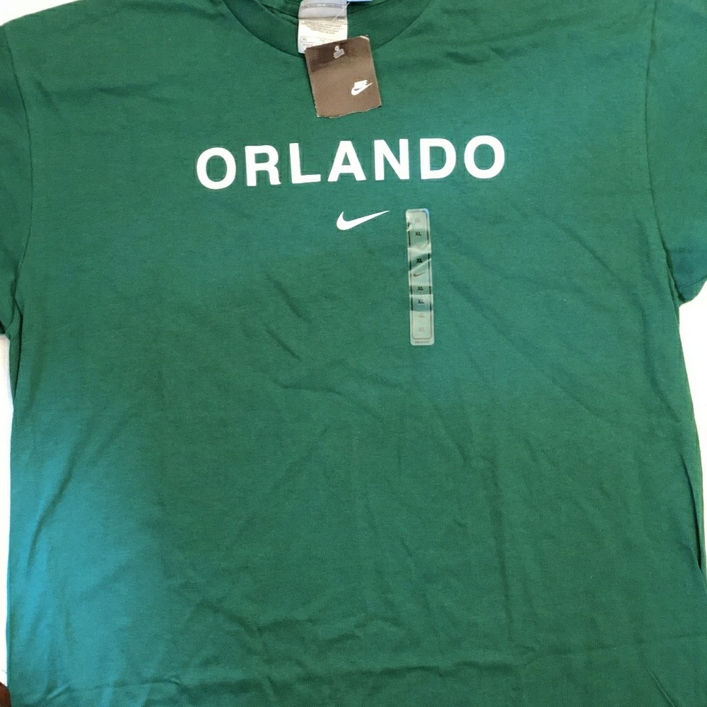 Men's XL Nike tee